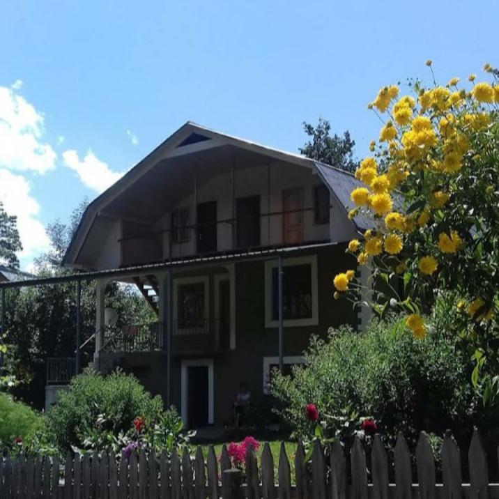 Green House Nakra Naki Luaran gambar